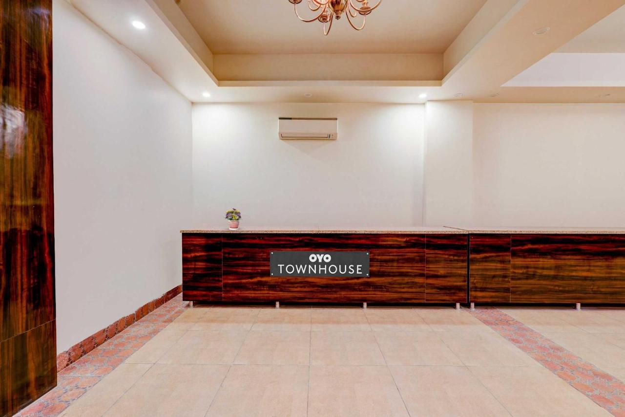 ホテル Townhouse Golden King ニューデリー エクステリア 写真