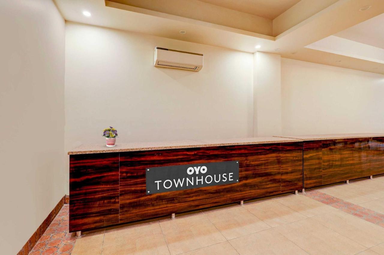 ホテル Townhouse Golden King ニューデリー エクステリア 写真