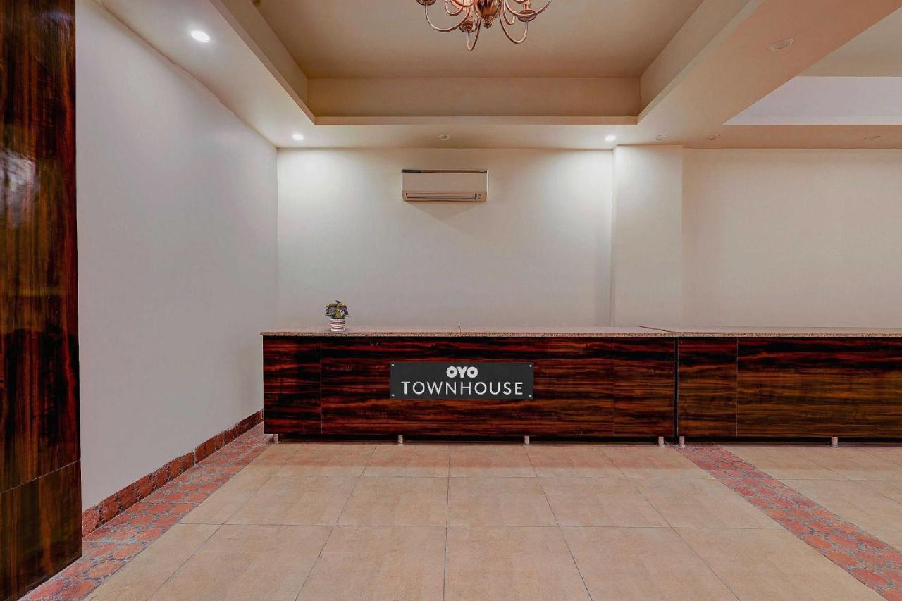 ホテル Townhouse Golden King ニューデリー エクステリア 写真